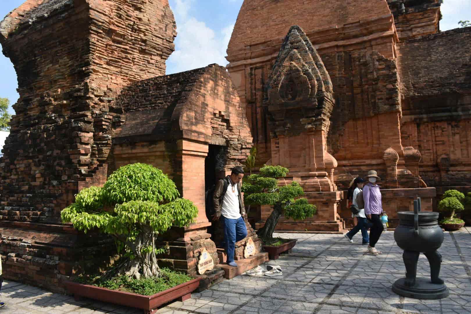 Khánh Hòa xây dựng mô hình du lịch lõi kép, kết nối hai cực tăng trưởng